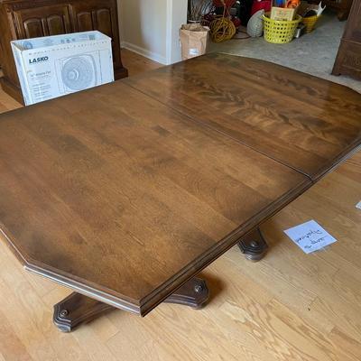 Ethan Allen Dining Room Table with free chairs.