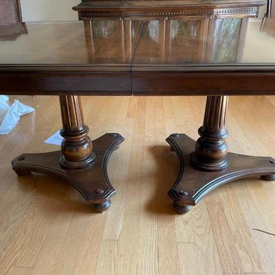 Ethan Allen Dining Room Table with free chairs.