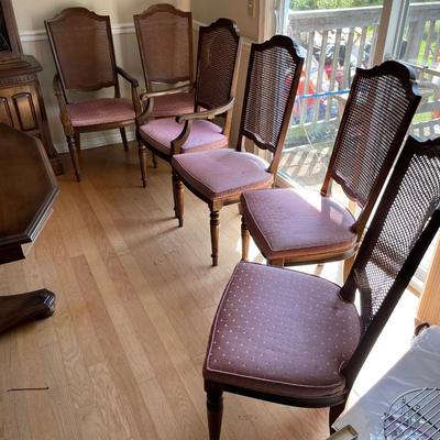 Ethan Allen Dining Room Table with free chairs.