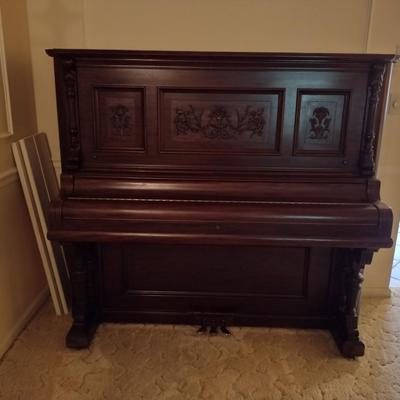Leins New York Upright Piano