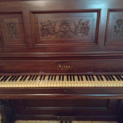 Leins New York Upright Piano