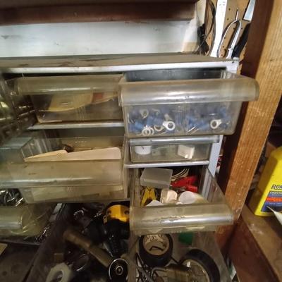 LOT 3 METAL ORGANIZER WITH HARDWARE