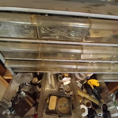 LOT 3 METAL ORGANIZER WITH HARDWARE
