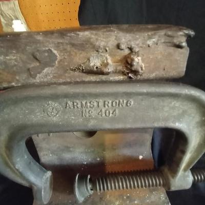 LOT 5 ANVIL AND CLAMPS