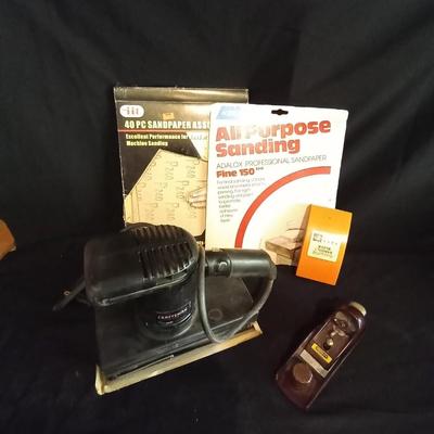 LOT 6  1/2 SHEET SANDER, SANDPAPER AND WOOD LEIGH