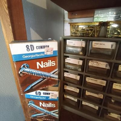 LOT 7  25 DRAWER ORGANIZER WITH HARDWARE