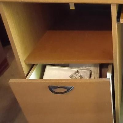 LOT 17 COMPUTER DESK