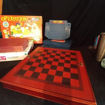 LOT 20 BOARDGAMES OPERATION-CHECKERS-BATTLESHIP-MONOPOLY AND PARCHESI