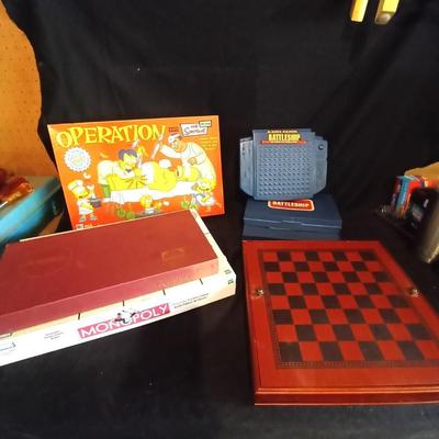 LOT 20 BOARDGAMES OPERATION-CHECKERS-BATTLESHIP-MONOPOLY AND PARCHESI