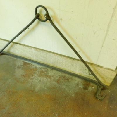 Metal Triangle Grappling Tool for Hoist