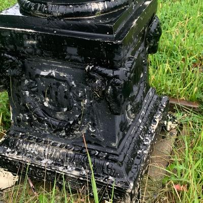 Nice Vintage 4 light lamp post with Ram heads on each corner of the pedestal