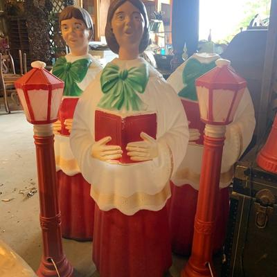 Vintage set of Blow Mold Carolers with 2 lamp post.