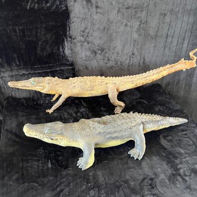 Crocodile Figures  (D- JM)