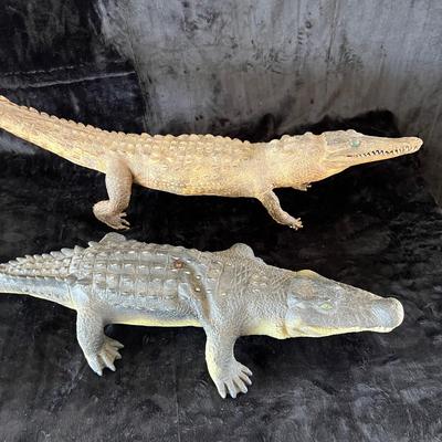 Crocodile Figures  (D- JM)
