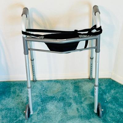 Walker & Crutches (GR- JM)