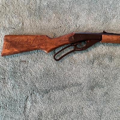 Daisy Red Ryder BB Gun and More     (GR-JM)