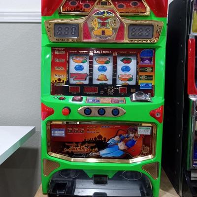 LOT 2  VINTAGE JAPANESE ARROKING SLOT MACHINE