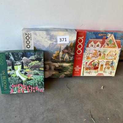 Lot of 3 puzzles