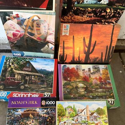 Lot of 8 puzzles