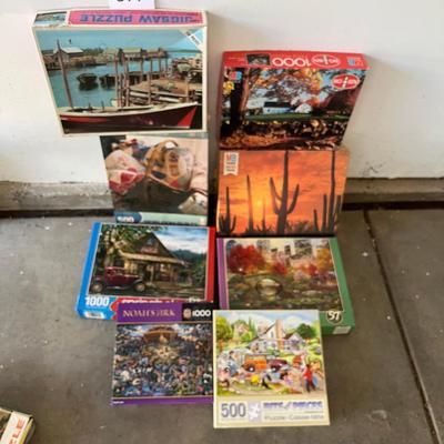 Lot of 8 puzzles