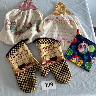 Lot of Kitchen linens