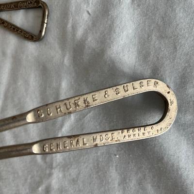 Vintage Advertising Utenisls
