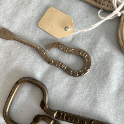 Vintage Advertising Utenisls