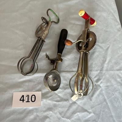 Lot of Egg Beaters mixers & ice cream scoup