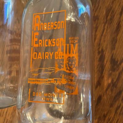 Milk Carrier & 4 Quart Bottles + pint