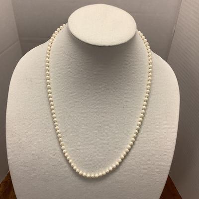 J1324 14k Yellow Gold Clasp 5mm 24" Pearl Necklace