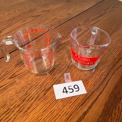Pyrex measuring cups