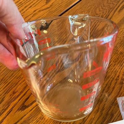 Pyrex measuring cups