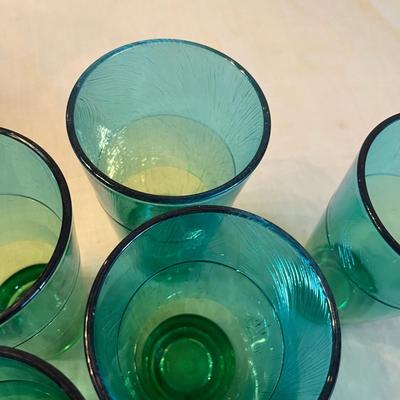 Flat of Plastic ware Tumblers