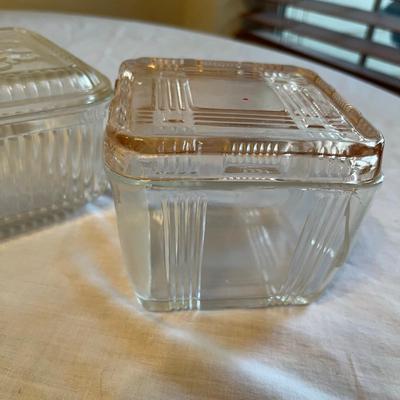 Lot of kitchen glassware