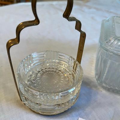 Lot of kitchen glassware