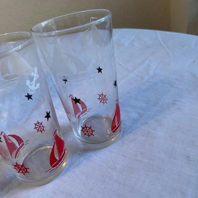 Depression era Disk Pitcher Sailing Ships w/ 6 glasses