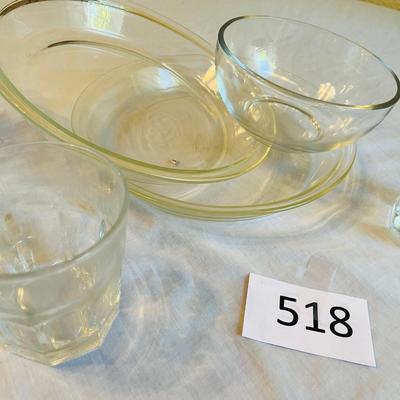 Lot of glassware