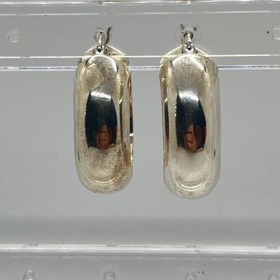 LOT 4: Sterling Silver Pierced Hoop Earrings Thailand