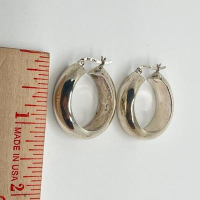 LOT 4: Sterling Silver Pierced Hoop Earrings Thailand