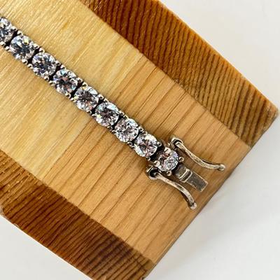LOT 16: Diamonique CZ Sterling Silver 7-1/2" Tennis Bracelet