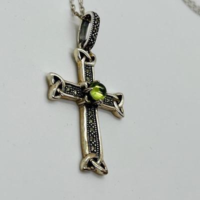 LOT 17: Sterling Celtic Cross Pendant Made in Ireland on 18" Silver Chain