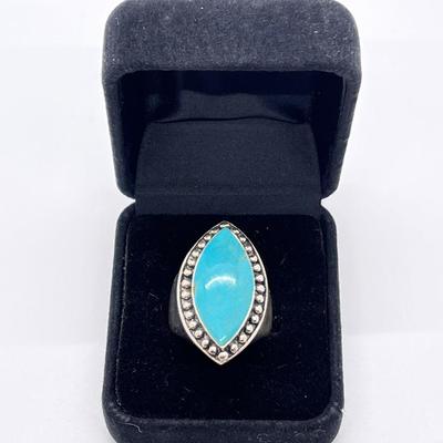 LOT 18: Elongated Marquise Shape Turquoise and Sterling Silver Ring - Size 9 - with Bead Detail