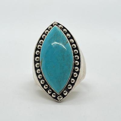 LOT 18: Elongated Marquise Shape Turquoise and Sterling Silver Ring - Size 9 - with Bead Detail