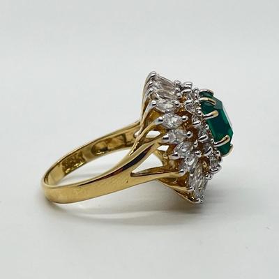 LOT 34: Jaqueline Kennedy Reproduction Engagement Ring - Size 6
