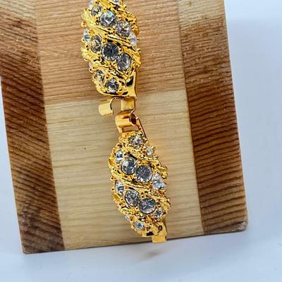 LOT 40: Jaqueline Kennedy Reproduction Royal Color Bracelet - 7-1/4" - 8-1/4"