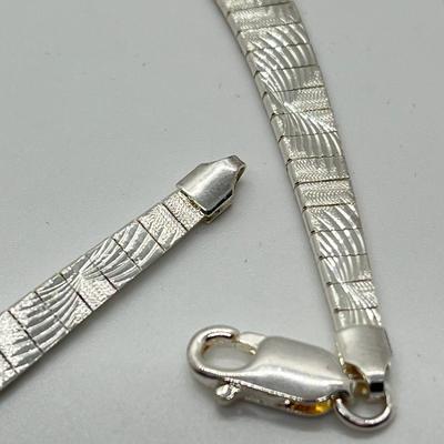 LOT 89: Sterling Silver Milor Italy 16