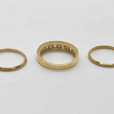 LOT 103: Three Stacking 14K Gold Rings - 3.76 gtw