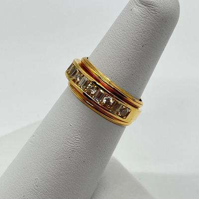 LOT 103: Three Stacking 14K Gold Rings - 3.76 gtw