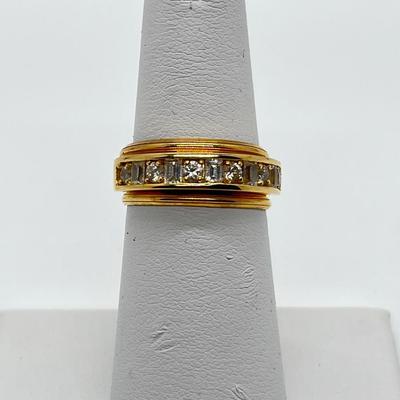 LOT 103: Three Stacking 14K Gold Rings - 3.76 gtw