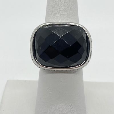 LOT 106: Steel By Design Stainless Steel & Faceted Onyx Gemstone Rectangle Ring - Size 6